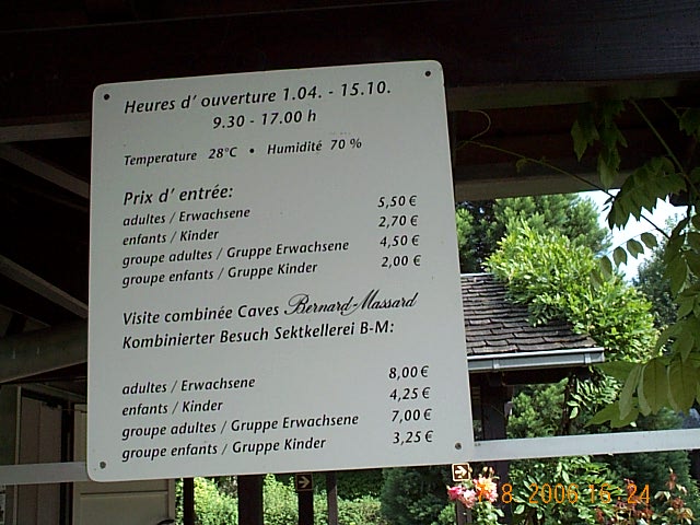 Hinweisschild am Eingang zum Schmetterlingspark